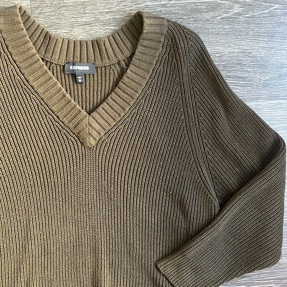 Express Oversized Vneck Sweater - Picture 1 of 7